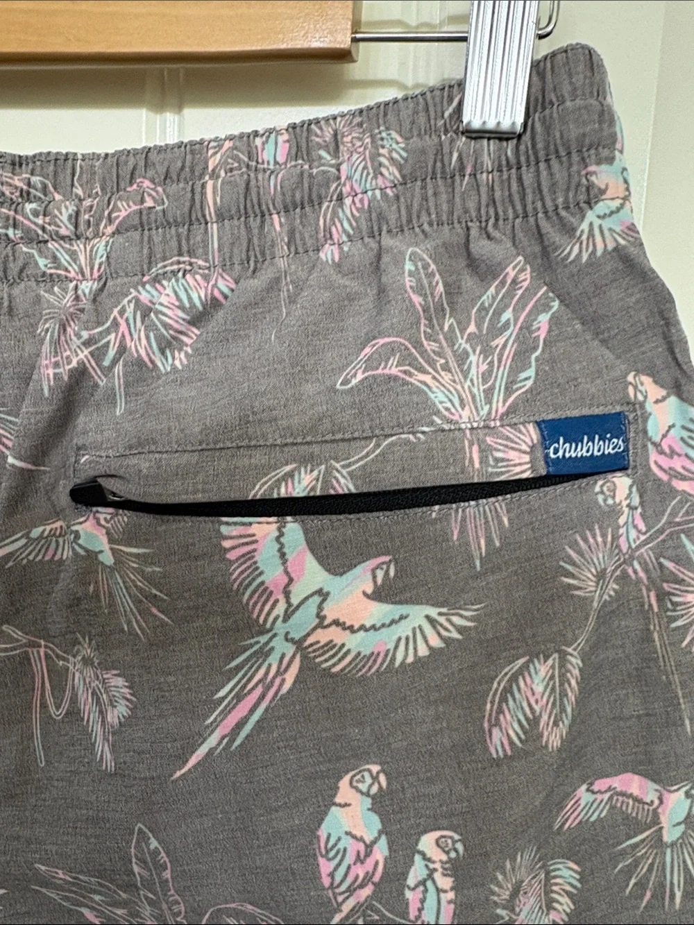 Chubbies Gray Tropical Parrot Print Swim Trunks with Teal Drawstring summer